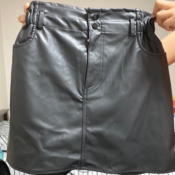 Tera Nova size - small (brand new) - Picture 1 of 2